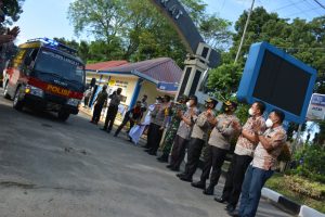Polres Langkat Gunakan Water Canon Semprot Disinfektan
