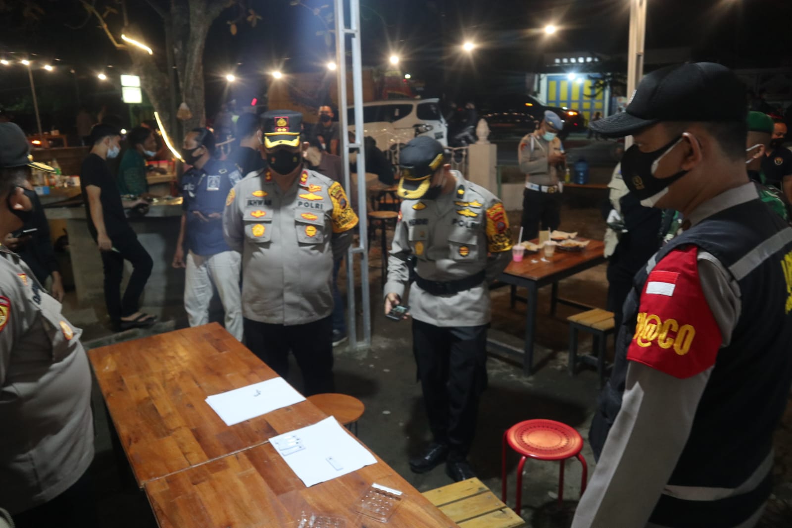 Kapolres Batubara AKBP H.Ikhwan Lubis SH,MH Malam Idul Adha 1442 H/2021 Perketat PPKM, Senin (19/7/2021).beritasore/Alirsyah