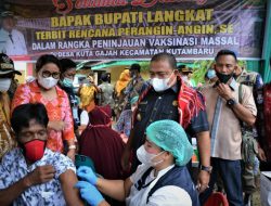 Bupati Langkat Terima Jembatan Sei Wampu Sekaligus  Tinjau Vaksinasi Di  Kutambaru