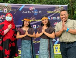 Pesona Ulos Ragi Hotang di Meat Arts Festival 2021