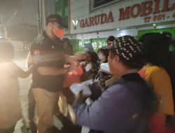 IWPMB Bagikan 100 Nasi Kotak Kepada Tuna Wisma