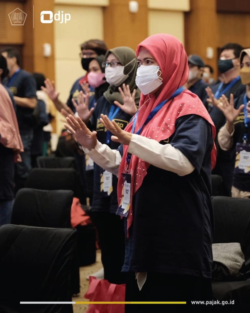 Peserta edukasi perpajakan dengan tema “Isyarat Cinta untuk Negeri” di Aula Chakti Buddhi Bhakti Kantor Pusat DJP, Senin (6/12/2021). beritasore/ist