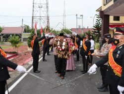 7 Personil Polres Batu Bara Purna Bhakti Dilepas Dengan Pedang Pora