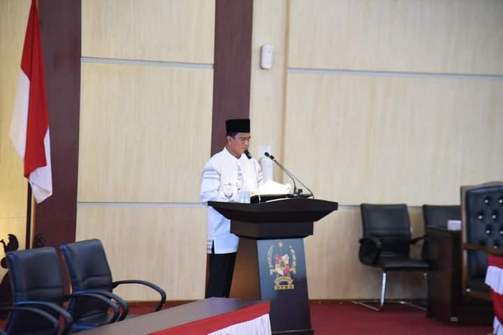 Juru bicara Fraksi PKS DPRD Medan Abdul Latif Lubis, dalam rapat paripurna beragendakan menyampaikan Pandangan terhadap Rancangan Peraturan Daerah Kota Medan tentang Perlindungan terhadap Penyandang Disabilitas dan Lanjut Usia, Senin (1/08/2022). Beritasore/ist