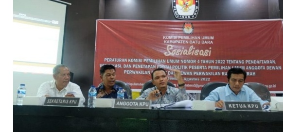  KPU Kabupaten Batu Bara gelar sosialisasi PKPU No 4 Tahun 2022 di Gedung KPU Batu Bara Sumatera Utara Jln. Perintis Kemerdekaan No.63 Kecamatan Lima Puluh Rabu (3/8-2022).beritasore/alirsya