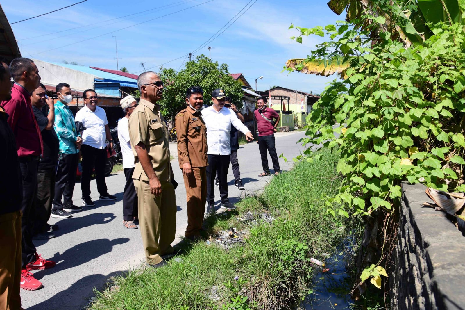 Bupati Batu Bara Ir.H Zahir M.AP bersama rombongan meninjau RSU Indrapura menjelang Penyerahan Aset dari Pemprov Sumut Senin (8/8/2022).beritasore/alirsyah
