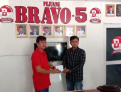 DPC Bravo Lima Serahkan Bantuan Ke- FPPKT Cup 2022