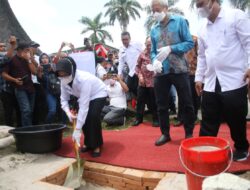 Wali Kota Siantar Letakkan Batu Pertama Pembangunan Gedung Merdeka Dan GOR
