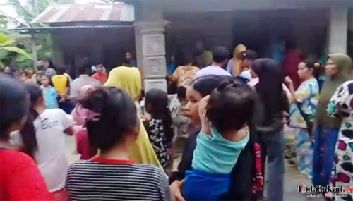 Warga Desa Bulan-Bulan Kecamatan Lima Puluh Pesisir Kabupaten Batu Bara Sumatera Utara digegerkan sesosok mayat Nek Leko (65) ditemukan didalam rumah sekira Pukul 17.00 Wib, Rabu (21/9/20222).beritasore/ist