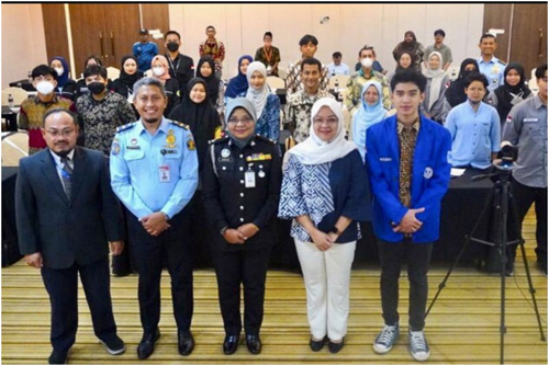 Webinar Sosialisasi Keimigrasian yang dilaksanakan KJRI Penang secara hibrid diikuti dari Kuala Lumpur, Minggu (25/9/2022). (ant)