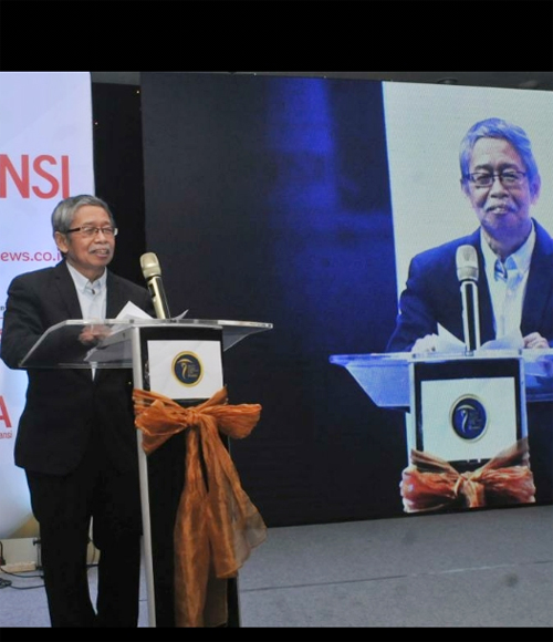 Pimpinan Lembaga Riset Media Asuransi (LRMA) Mucharor Djalil dalam acara Insurance Market Leaders Award 2022, di Jakarta, Kamis (1/9).beritasore/Ist