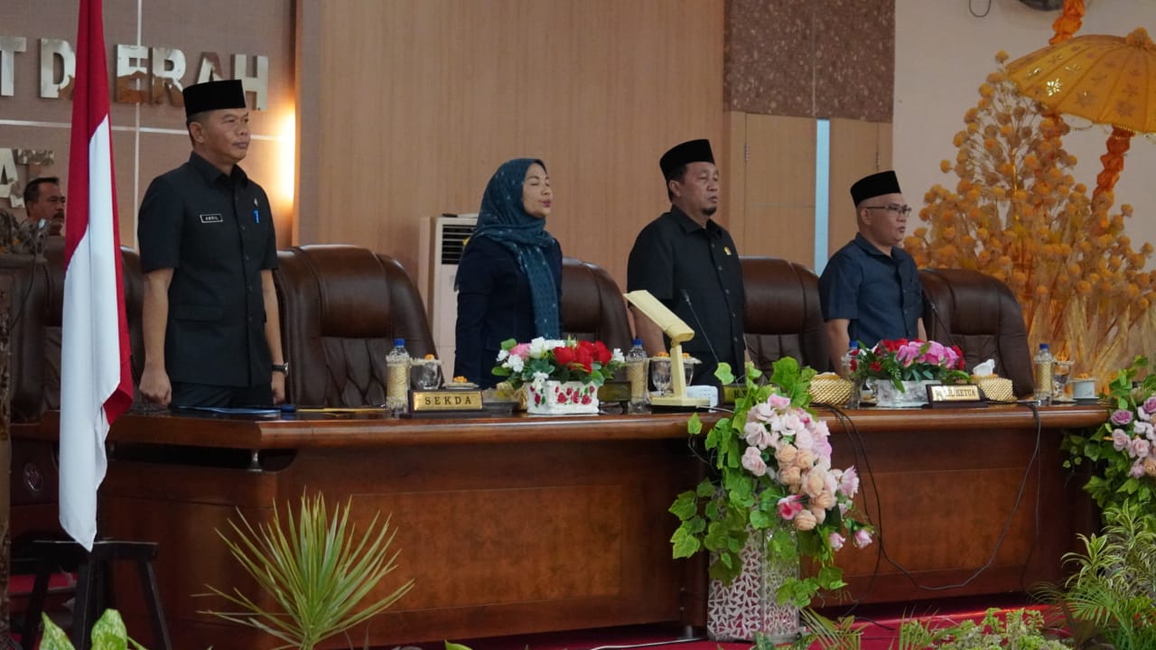 Rapat paripurna DPRD Langkat, di Gedung DPRD Langkat, Stabat, Senin (5/9/2022).beritasore /ist