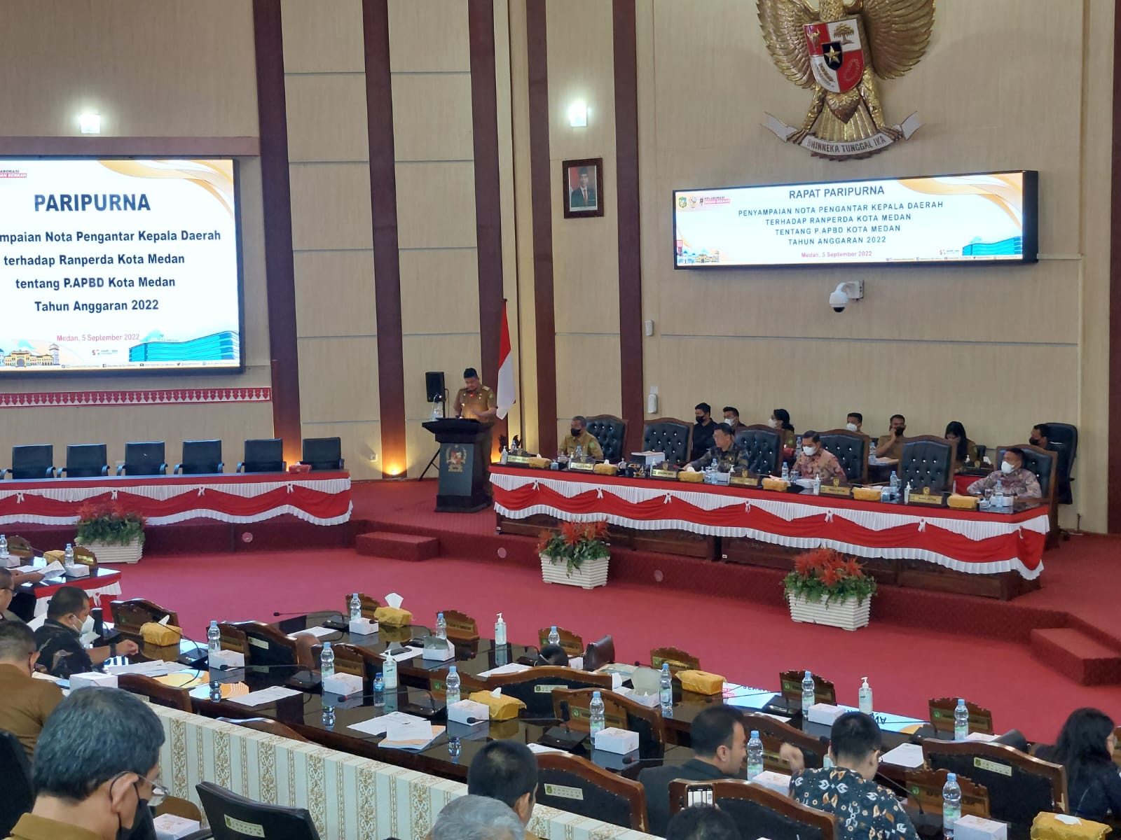 DPRD Medan gelar rapat paripurna penyampaian nota pengantar Walikota Medan tentang Rancangan Perubahan APBD TA 2022 keoada DPRD Medan di gedung DPRD Medan, Senin (5/9/2022). Beritasore/Ist
