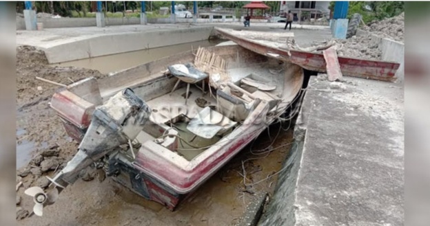 Kapal milik Pemkab.Batubara diduga diterlantarkan, Sabtu (17/9/2022).beritasore/alirsyah