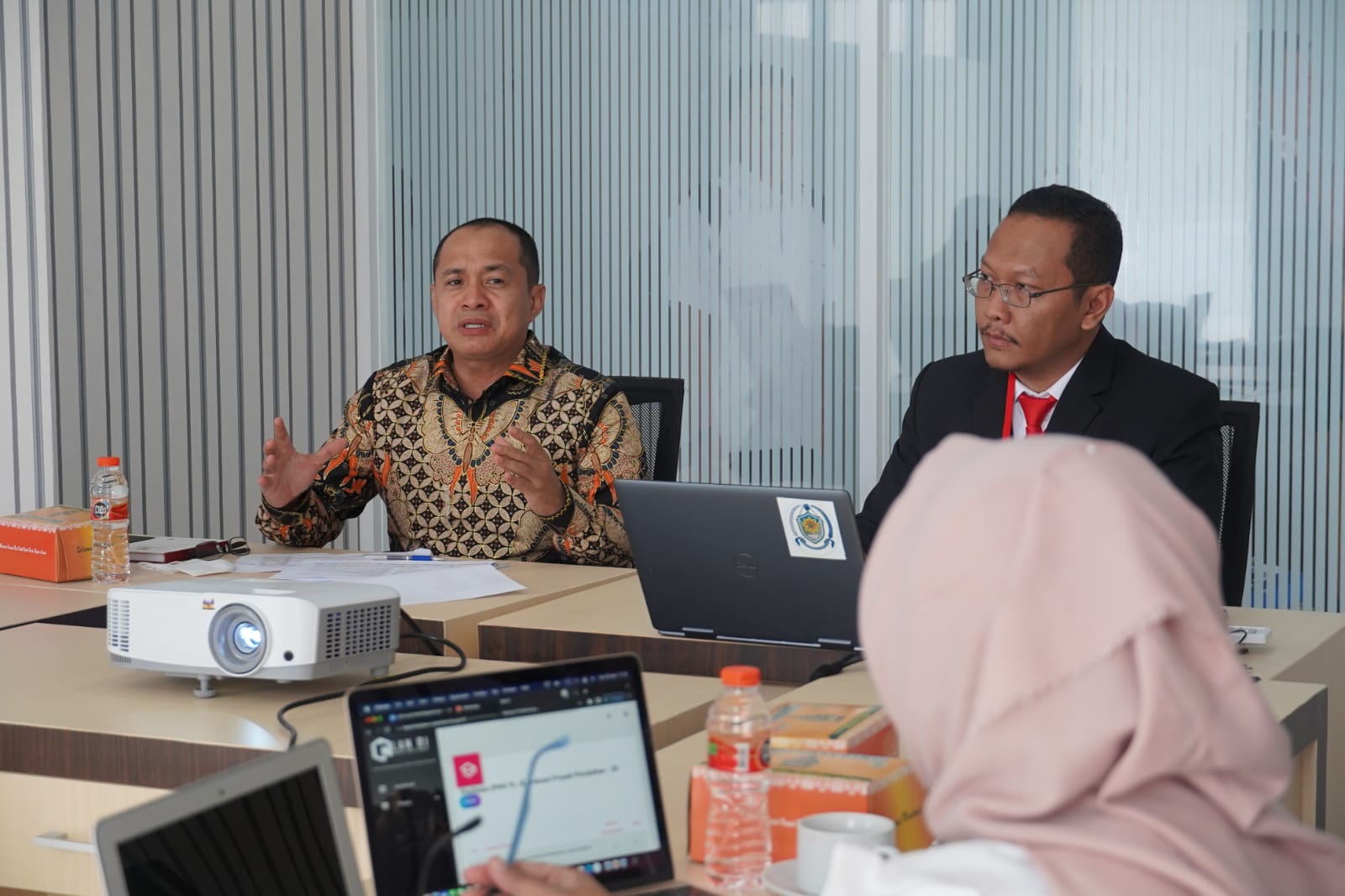 Bupati Batu Bara Ir.H Zahir M.AP bertindak sebagai mentor Pelatihan Kepemimpian PKN Tingkat II Angkatan XIX di Medan Selasa (20/09/2022). beritasore/alirsyah