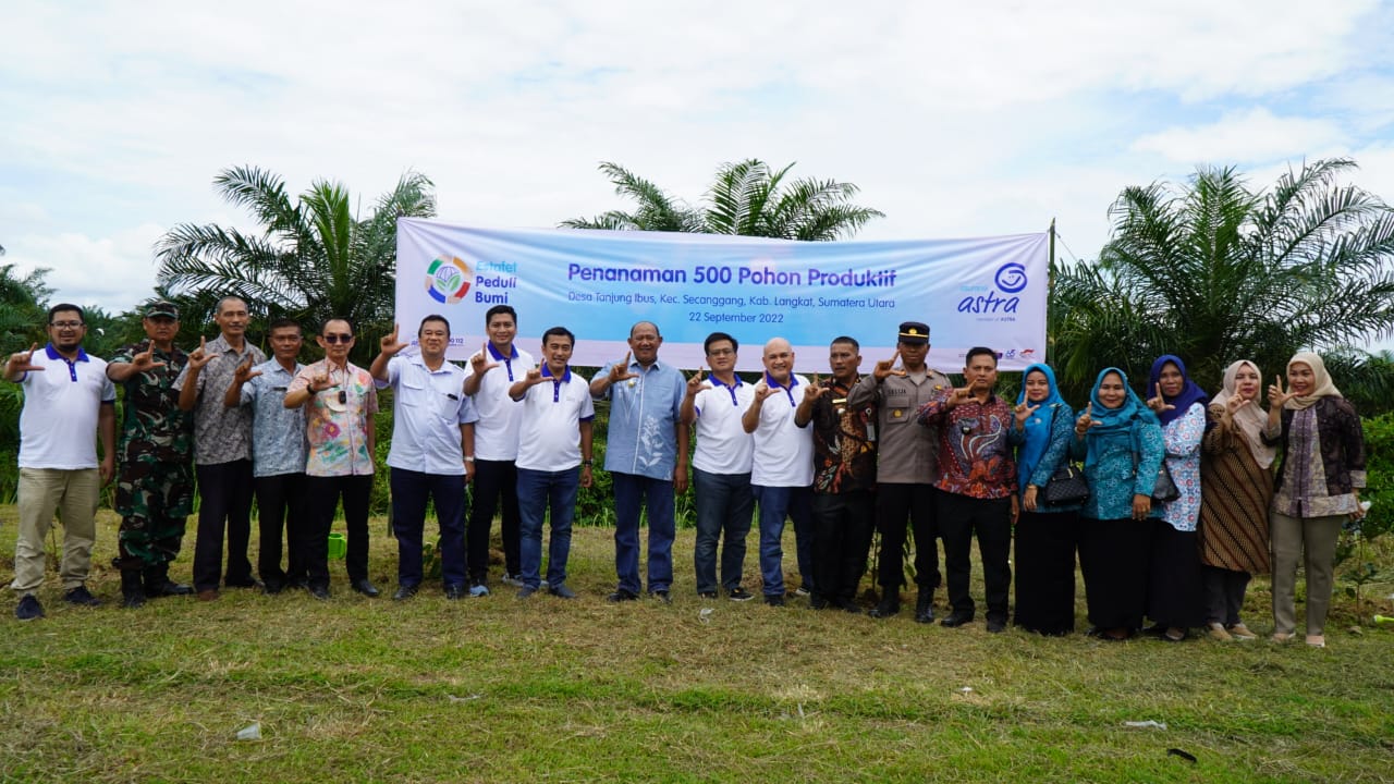 Plt Bupati Langkat H. Syah Afandin, SH menghadiri kick off program peningkatan gizi dan penurunan stunting bertempat di lapangan Desa Tanjung Ibus Kecamatan Secanggang , Kamis (22/9/2022), beritasore/ist