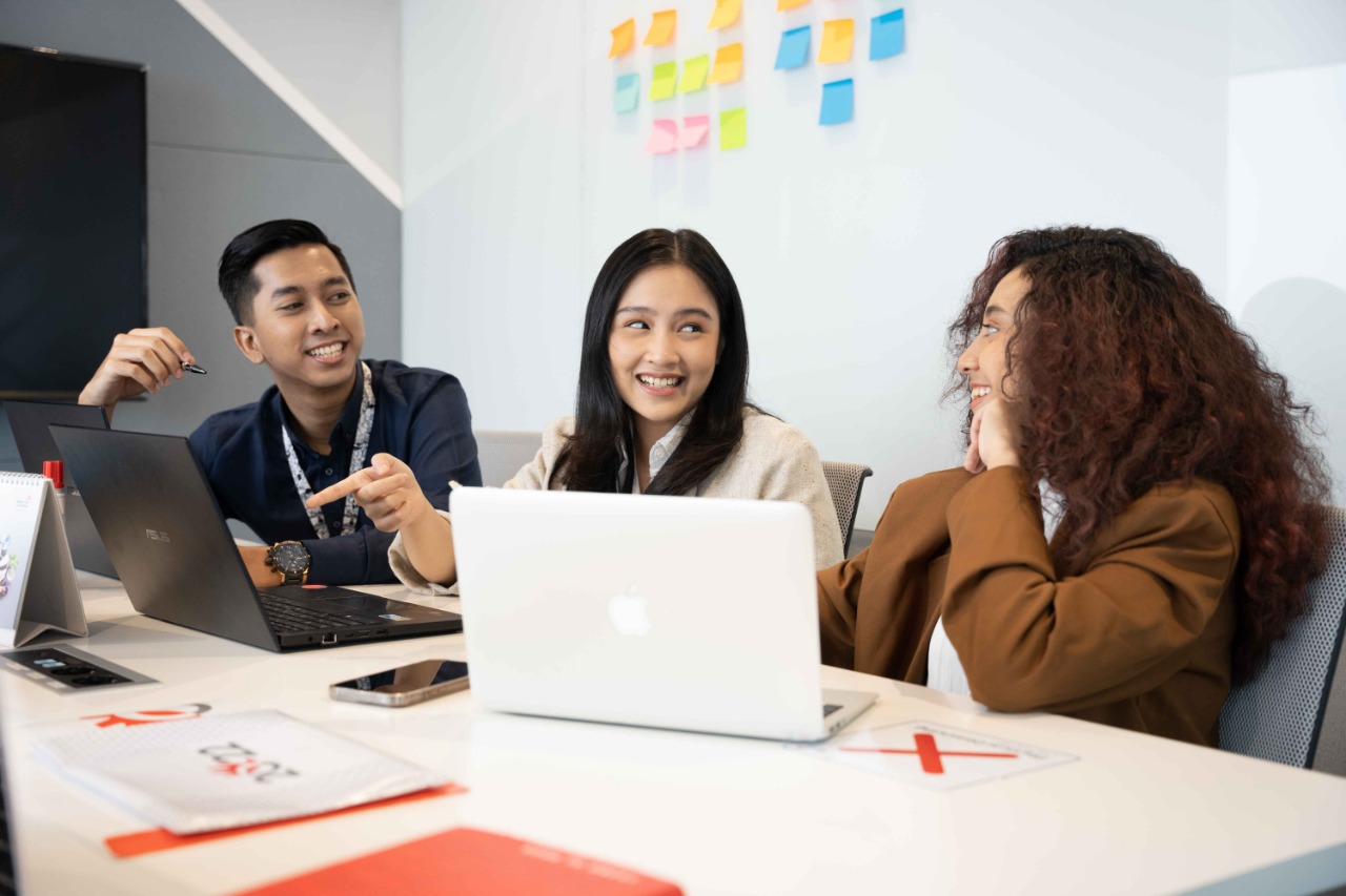 Kaum milenial yang melek digital