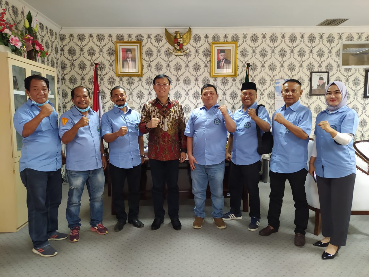 Ketua DPRD Kota Medan Hasyim, SE menerima audiensi pengurus FSBPK Kota Medan dipimpin Ketua DPC FSBPK Kota Medan Joseph Sinaga, di ruangannya, Selasa (27/9/2022).beritasore/Ist