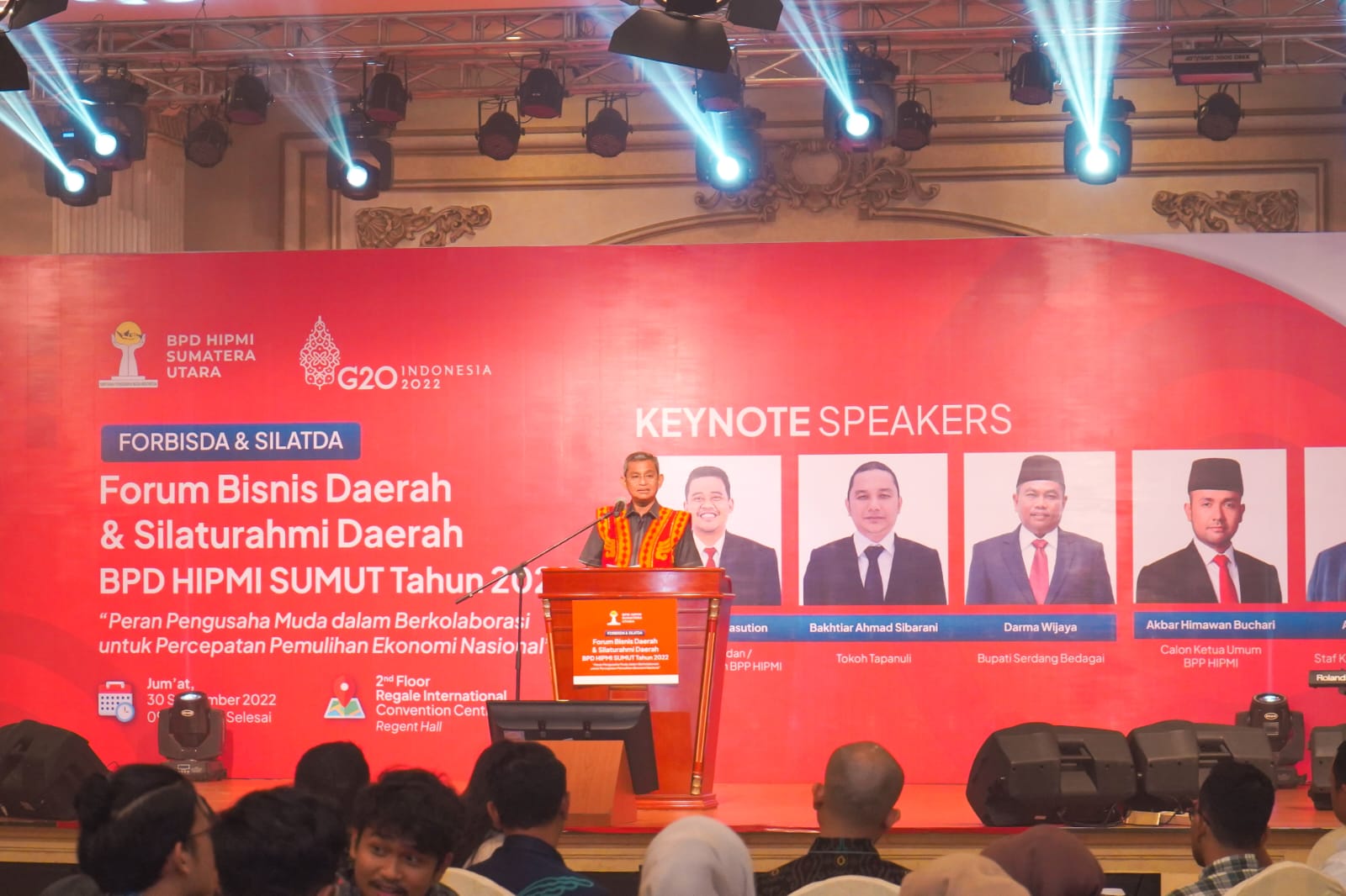 Wali Kota Medan Bobby Nasution diwakili Sekda Kota Medan Wiriya Alrahman di  Forum Bisnis Daerah dan Silaturahmi Daerah (Forbisda & Silatda) BPD HIPMI Sumut 2022 di Regale International Convention Center, Jalan H Adam Malik Medan, Jum'at (30/9) sore. beritasore/ist