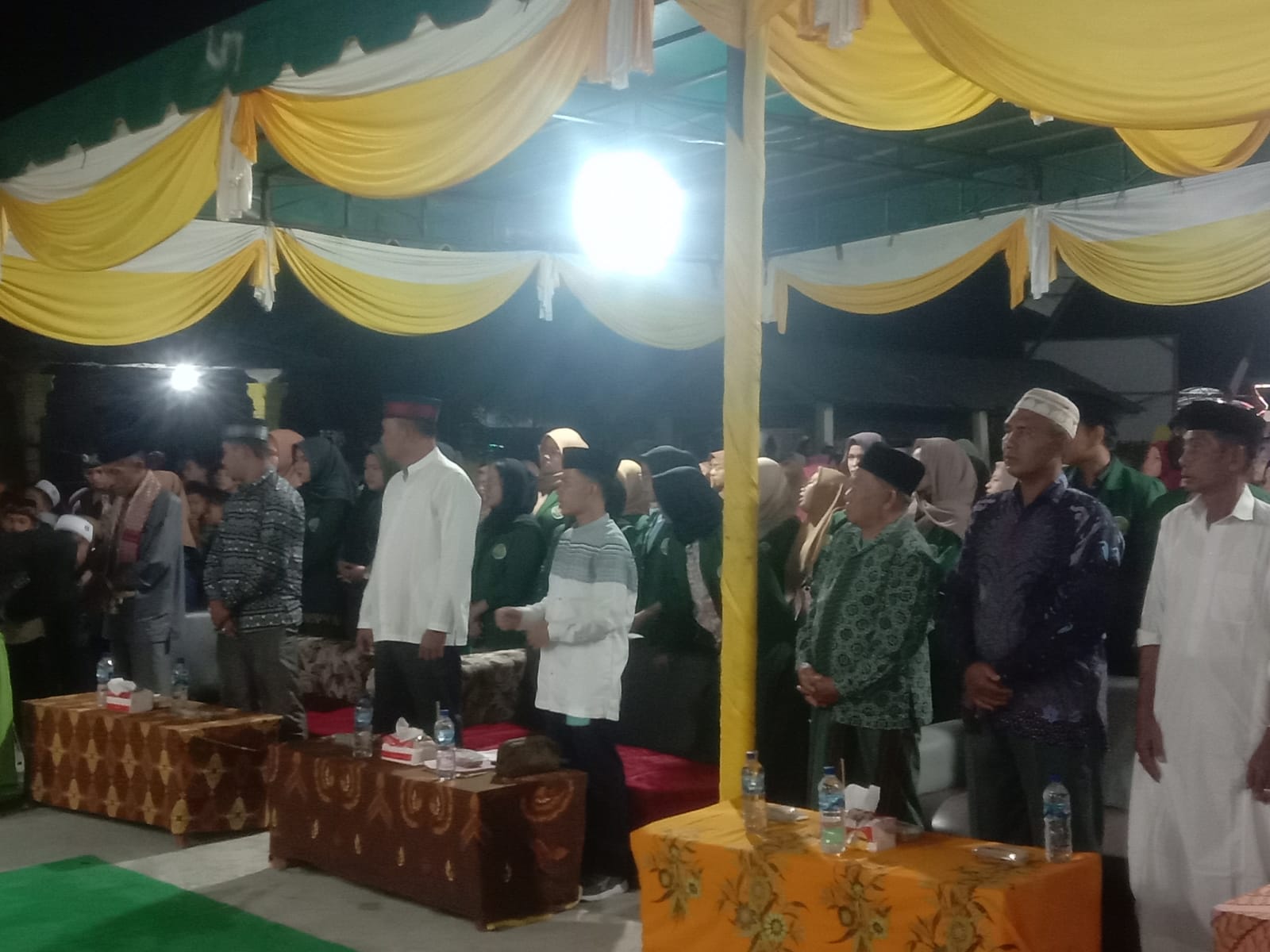 BKM Al-Mukarram Desa Limalaras Kec.Nibung Hangus Kab.Batu Bara Sumatera Utara gelar Maulid Nabi Muhammad SAW 1444 H/2022 Minggu (9/10/2022) malam.beritasore/alirsyah