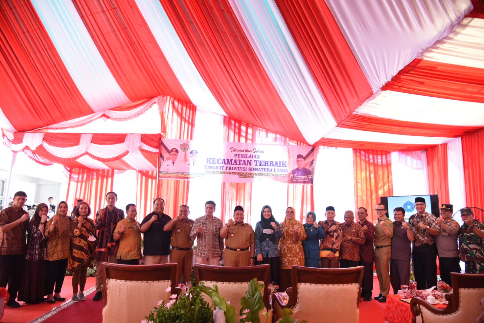 Tim Penilai Kecamatan Terbaik Tingkat Provinsi Sumatera Utara (Provsu) Tahun 2022, kunjungi Kecamatan Batang Toru, Kabupaten Tapanuli Selatan (Tapsel), Selasa (11/10). beritasore/Birong RT