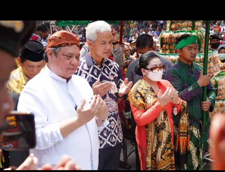 Ketua Umum Airlangga Hartarto bersama Ganjar Pranowo, (ist)