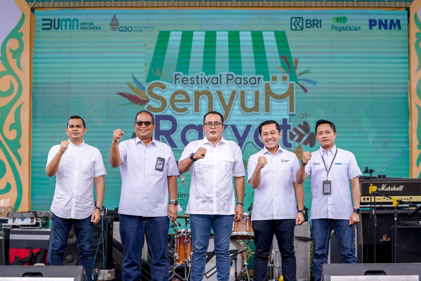 Wakil Wali Kota Medan H Aulia Rachman saat menghadiri Festival Pasar Senyum Rakyat di Istana Maimun, Jalan Brigjen Katamso Medan, Sabtu (22/10).beritasore/Ist