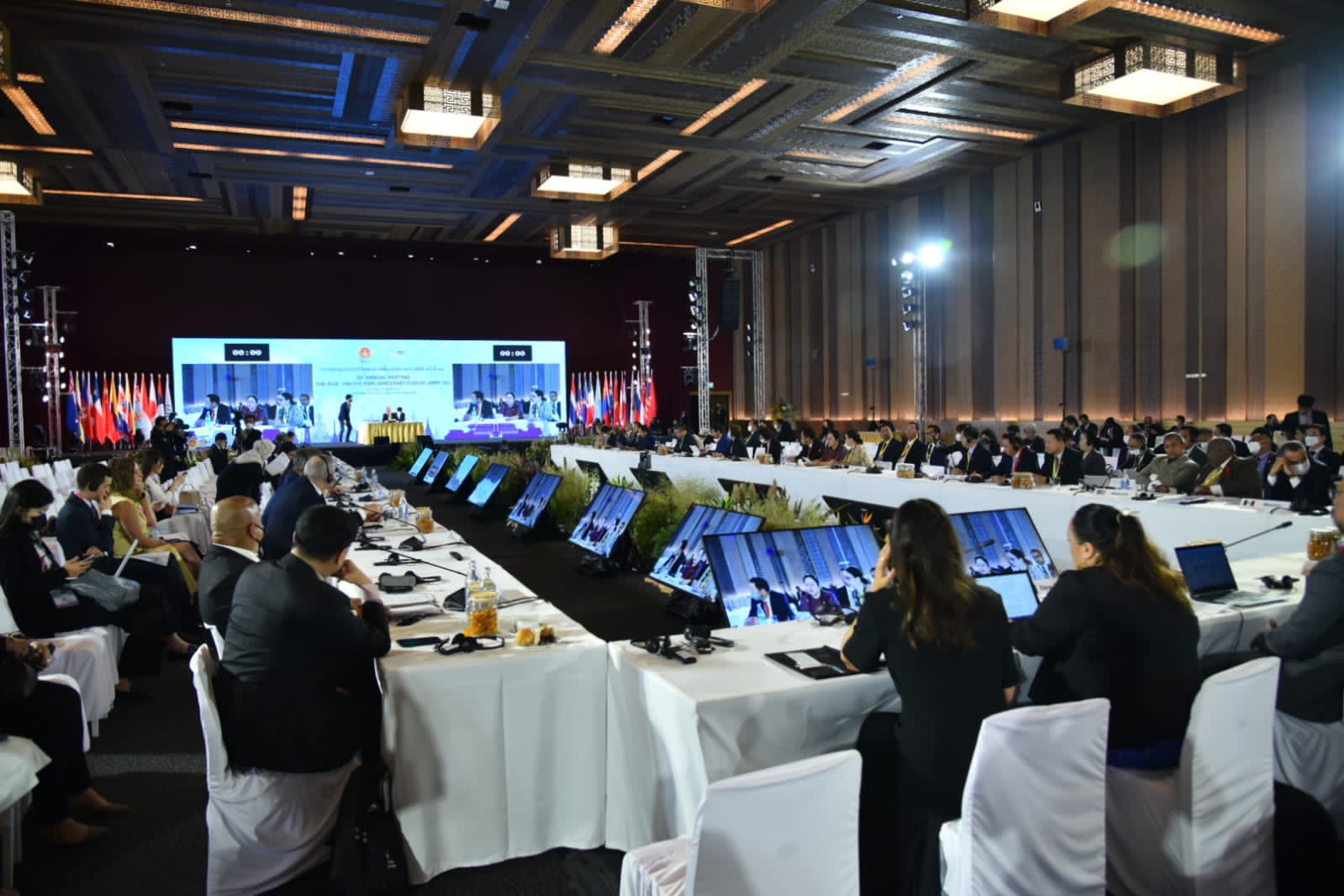 Ketua DPR Puan Maharani menjadi pembicara dalam sidang paripurna pertama the 30th Annual Congress of the Asia-Pacific Parliamentary Forum (APPF 30) yang diselenggarakan di Bangkok, Thailand. Beritasore/ist