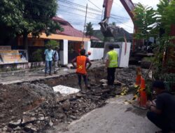 DPRD Medan Sesalkan Kinerja Pemborong, Biarkan Tumpukan Tanah Bekas Galian Parit di Badan Jalan