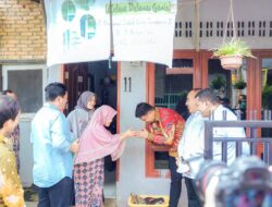Walikota Medan Serahkan Setifikat Gratis Kepada Masyarakat Kel. Menteng