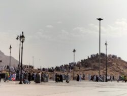 Betapa Cintanya Gunung Uhud Kepada Nabi Muhammad SAW
