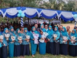 Ny.Rosalina Pasaribu Hadiri Pengukuhan Bunda Baud se-Angkola Selatan