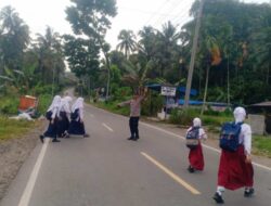 Aksi Simpatik Atur Kelancaran Lalin