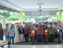 Wali Kota Sidempuan Serahkan 37 Unit Kenderaan Dinas Lurah