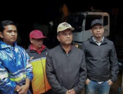 Sekda Tinjau Lokasi Banjir Di Sidempuan