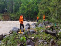 Sungai Parsariran Meluap, 6 Santri Korban