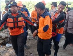 Jasad Santri Hanyut Ditemukan Meninggal Dunia