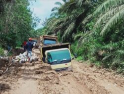 Jalan Hancur Lebur  Diperbaiki Tahun Depan
