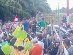 371 Petani Singkuang I ‘Serbu’ Areal PT RPR