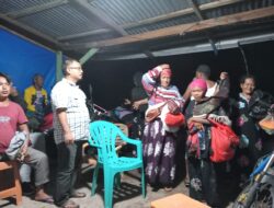 Aksi Massa Singkuang 1 Diguyur  Hujan Lebat, Badai Dan Petir