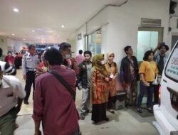 dr Susanti Kunjungi Korban Kebakaran Parluasan di RS