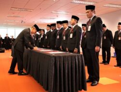 OJK Lantik 22 Pejabat, Termasuk Kepala Regional 5 Sumbagut