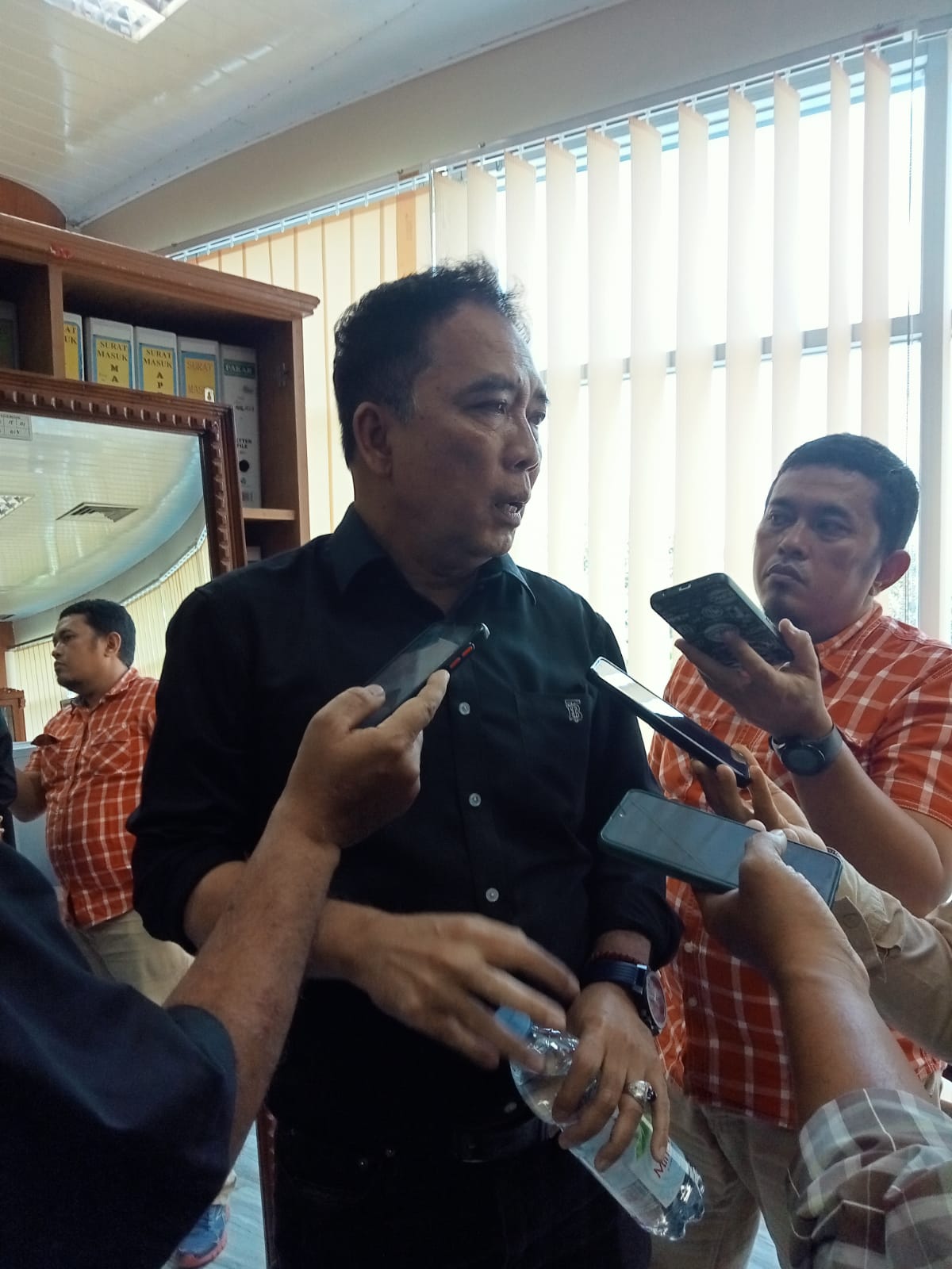 Anggota Komisi IV DPRD Medan Drs H Hendra DS