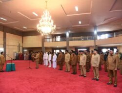 Bupati Dolly Lantik 94 Pejabat Tapsel