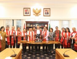 FOTOWakil Gubernur Sumatera Utara H. Musa Rajekshah menerima kunjungan Pengurus Parsadaan Pomparan Raja Lontung (PPRL) di Rumah Dinas Wagub, Jalan Teuku Daud, Medan, Selasa (28/3). (Ist).
