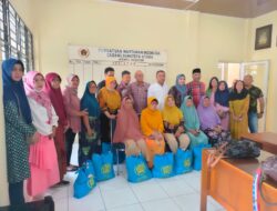 PWI Sumut Salurkan Paket Lebaran 700 Anggota dan Warakauri