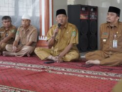 Usai Jadi Imam Syah Afandin Isi Tausiyah 