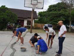 Orang Muda Ganjar Ajak Masyarakat Renovasi Lapangan Basket di Balige