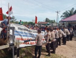 Ratusan Massa Singkuang 1 Tertahan Di Gerbang PT RPR