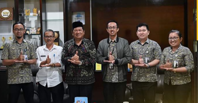 Berita Sore/ Birong RT Teks poto: BPJS Kesehatan Cabang P. Sidempuan audensi dengan Walikota P. Sidempuan, Irsan Efendi Nasution, SH, MM di Kantornya, Rabu (10/5).